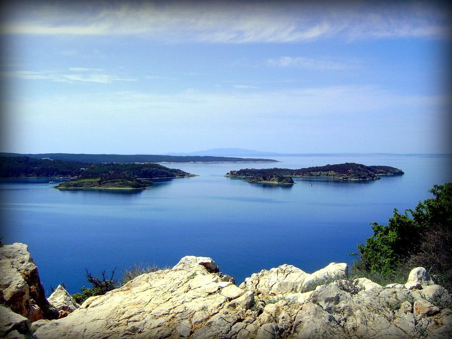View of the wooded Kalifront peninsula near Rab