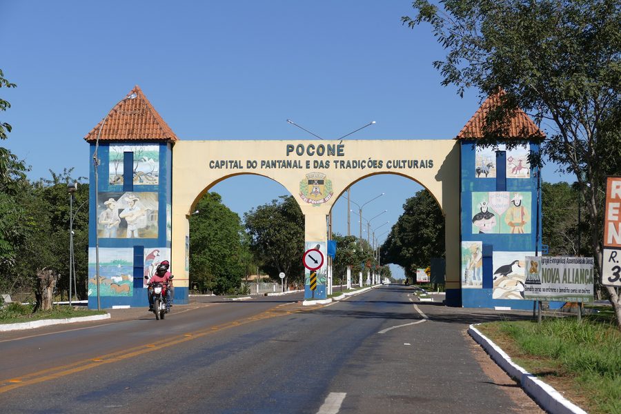 Arrival in Poconé on the MT-060 in Mato Grosso