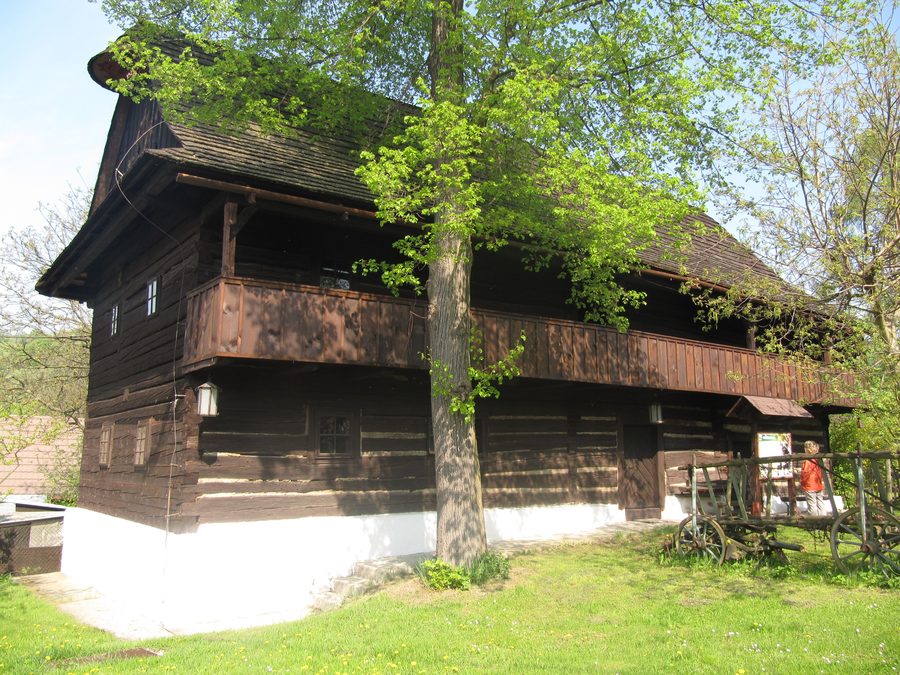 Historic Fojtstvà in Jasenná with listed wooden house from 1748