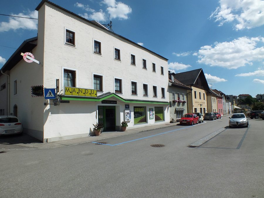 Historic Untere Hafnerzeile street in Freistadt with densely built town houses