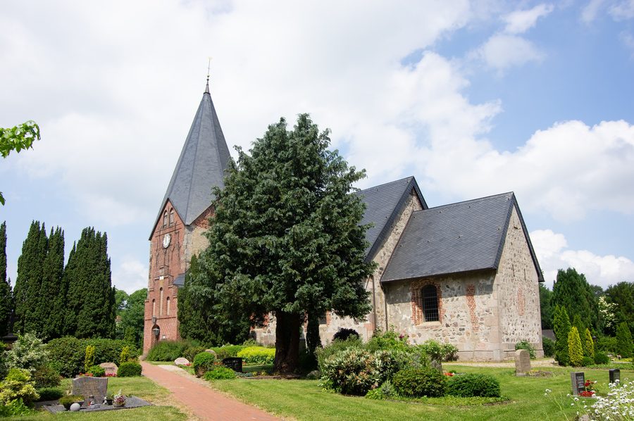 St. Nicolai Church in the Groß-Quern district of Steinbergkirche