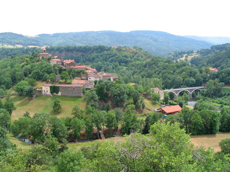 View from the south of the village of Saint-Arcons-d'Allier in Haute-Loire