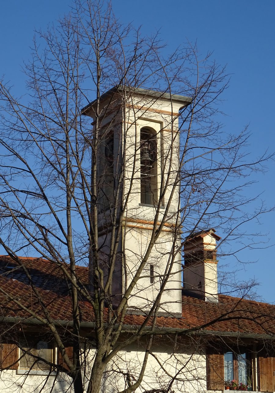 Campanile of the Chiesa dei Morti di Ravarolo in Verdello, Lombardy