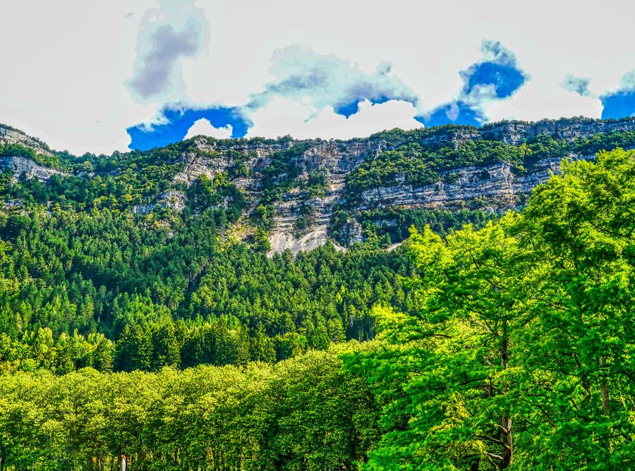 View of Lac de Nantua at the southern foot of the Jura