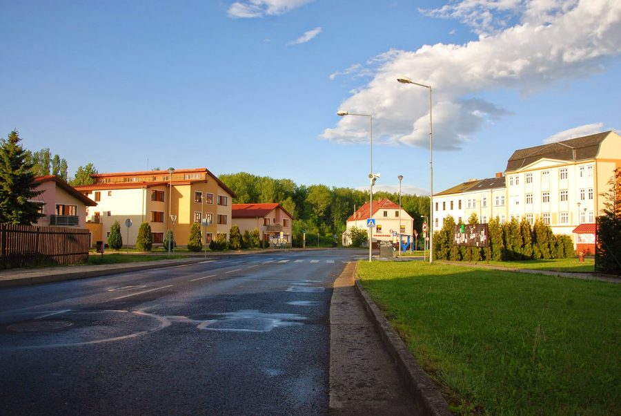 View of MÃrové námÄ›stà in Košťany from the west