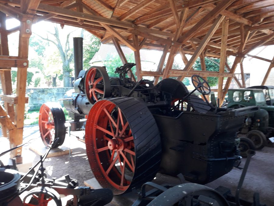 Heucke steam traction engine in the exhibition of the Börde Museum at Ummendorf Castle