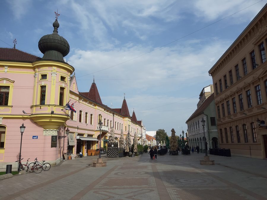 Ulica kralja Zvonimira, also known as Korzo, in the center of Vinkovci.