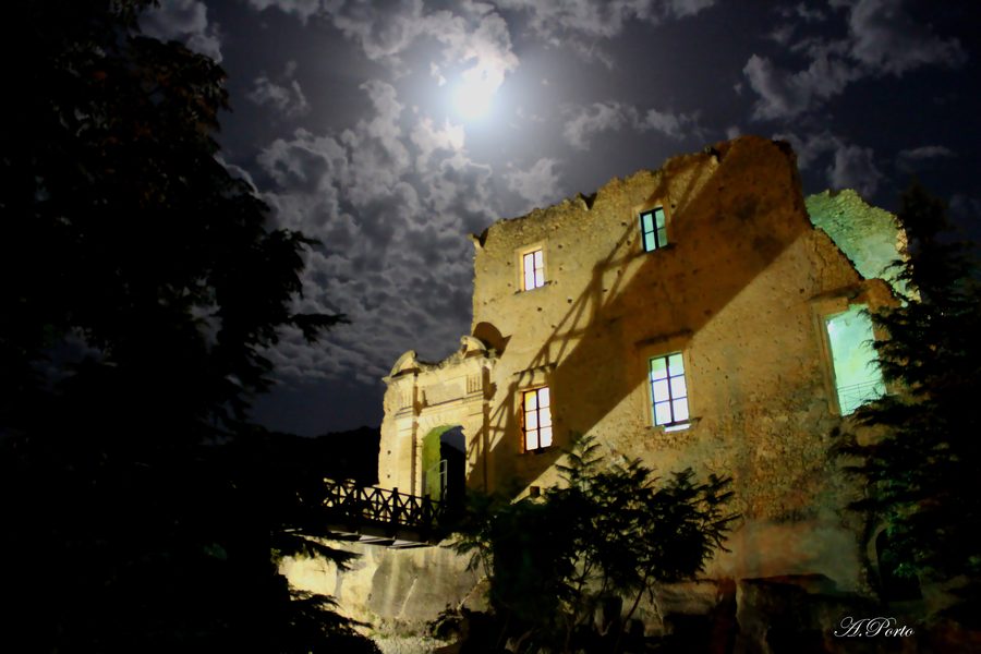 Castello della Valle on the plateau of Fiumefreddo Bruzio