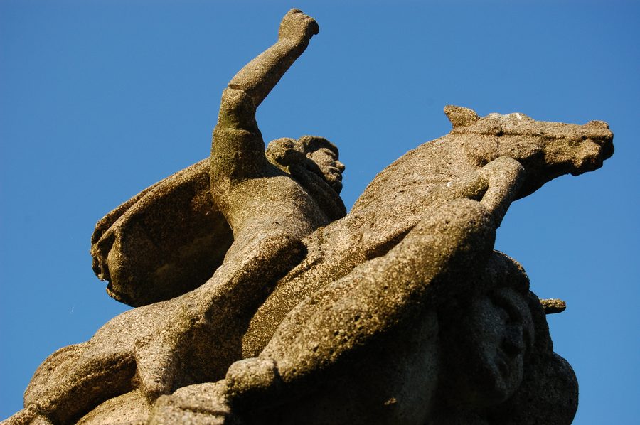 Tip of the Jupiter Column at Schierstein harbor near the Christophorus House