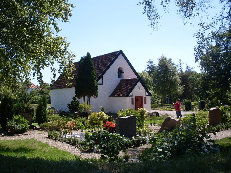 The church of Venø By in side view