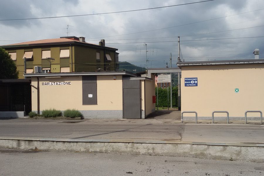 Vercurago-San Girolamo railway station