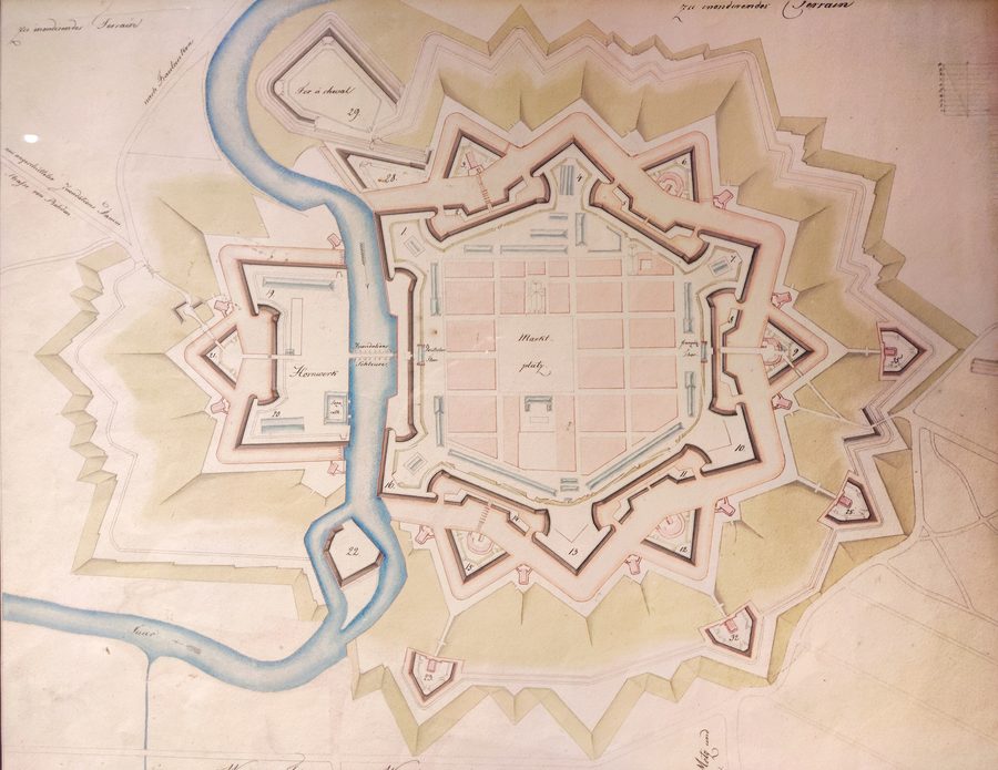 Fortress Saarlouis with hornwork