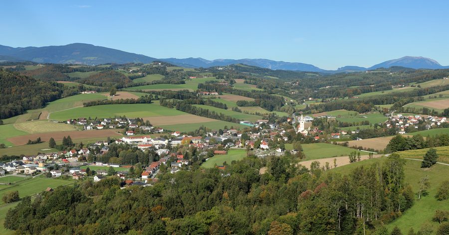 Southeast view of the Lower Austrian market town of Krumbach with Schneeberg in the background
