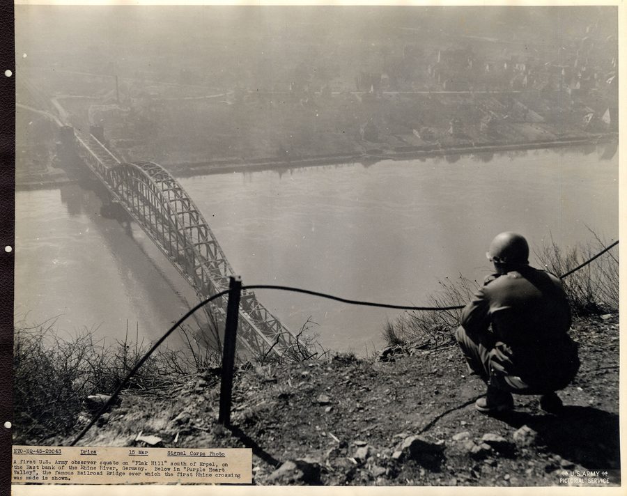 View from the Erpeler Ley onto the Ludendorff Bridge on the Rhine
