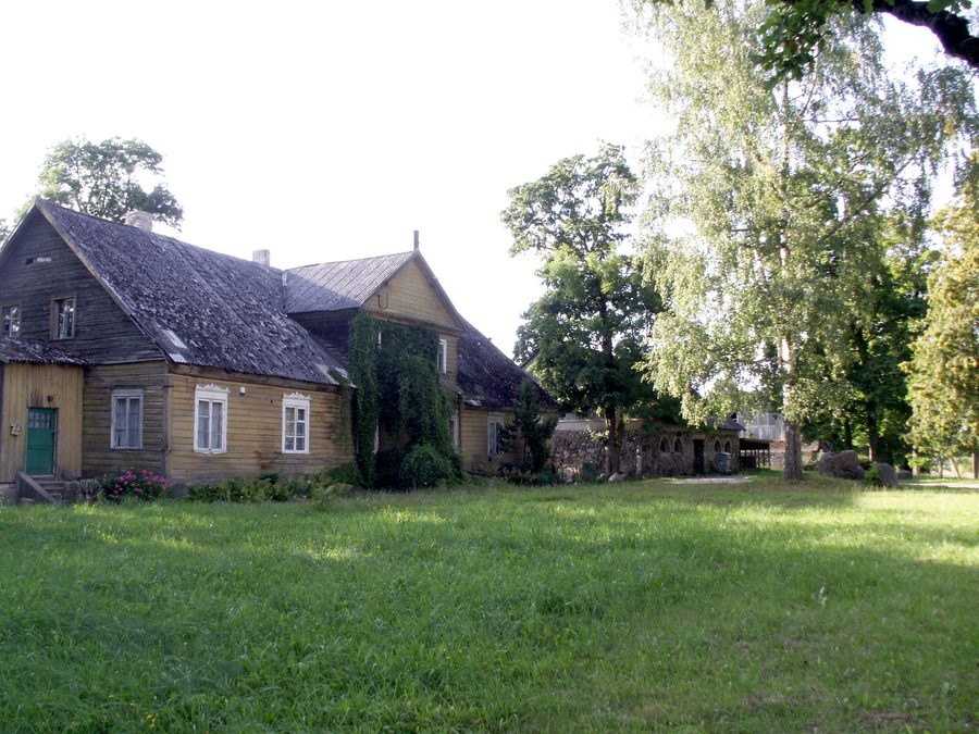 Renavas Manor in Mažeikiai District, Lithuania