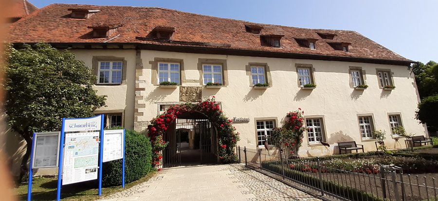 View of the eastern part of the southern wing of Schrozberg Castle