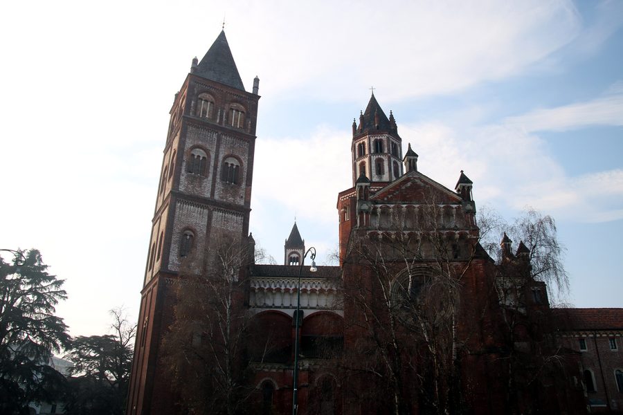 Exterior view of the Basilica of Sant’Andrea in Vercelli.