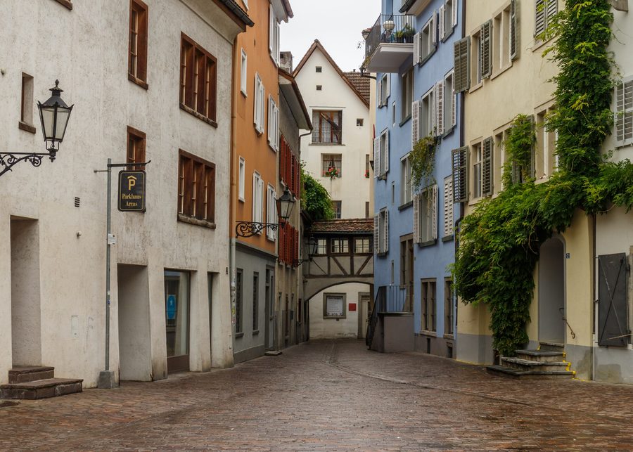 A street in Chur’s old town with arcades in Graubünden.