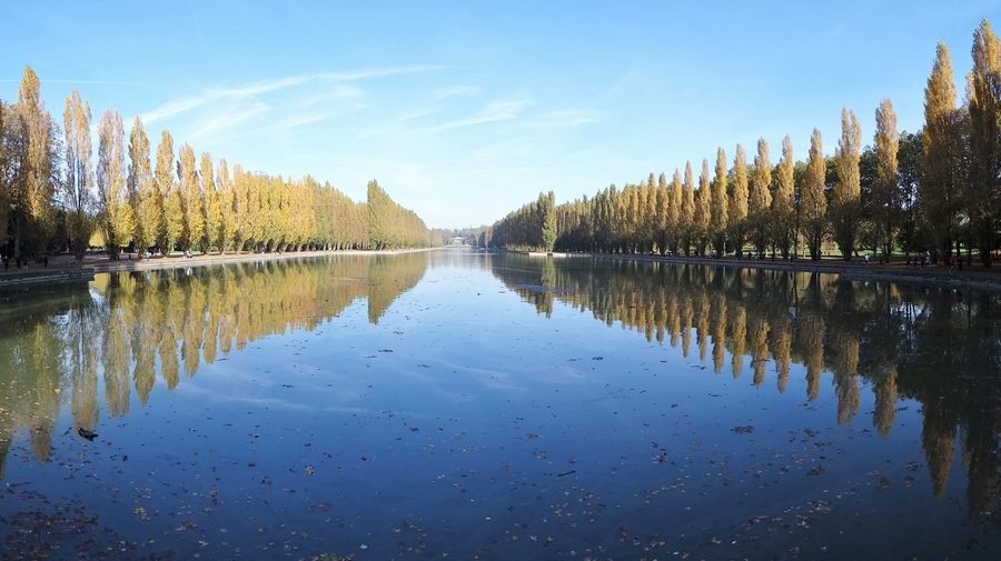 Grand Canal in the Domaine départemental de Sceaux