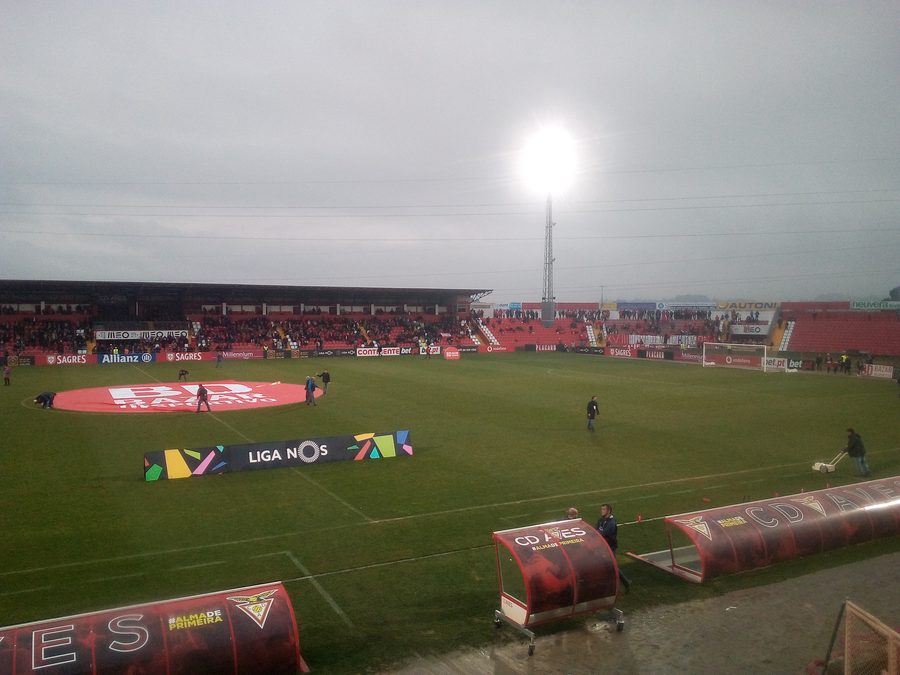 Exterior view of Estádio do CD Aves in Vila das Aves