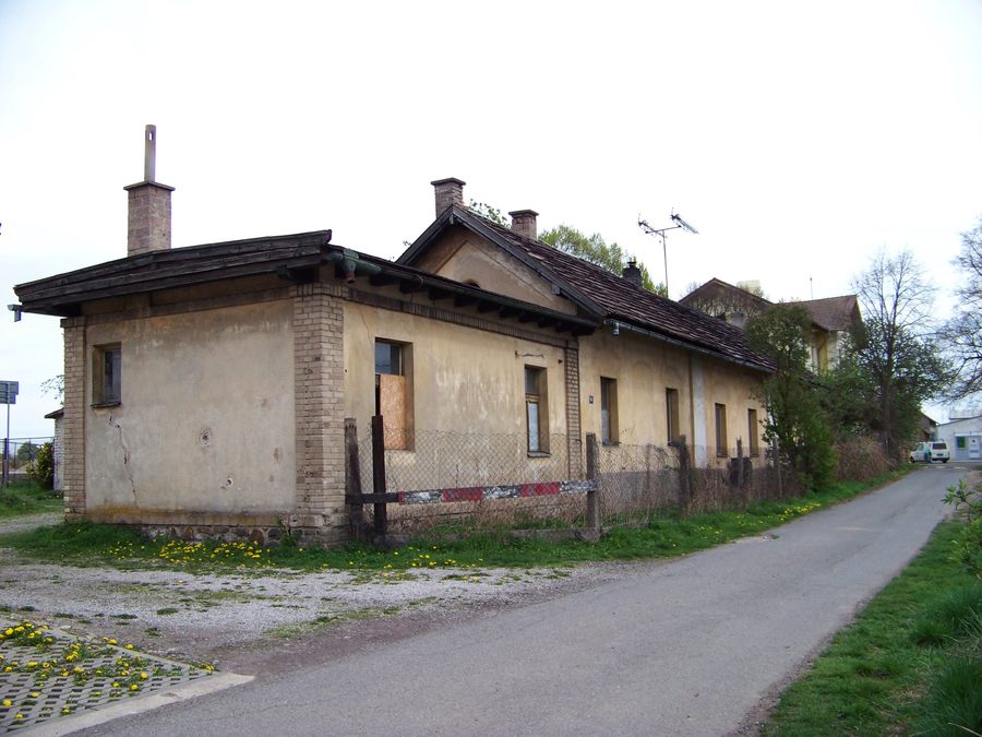 Rudná u Prahy railway station in the DuÅ¡nÃky district