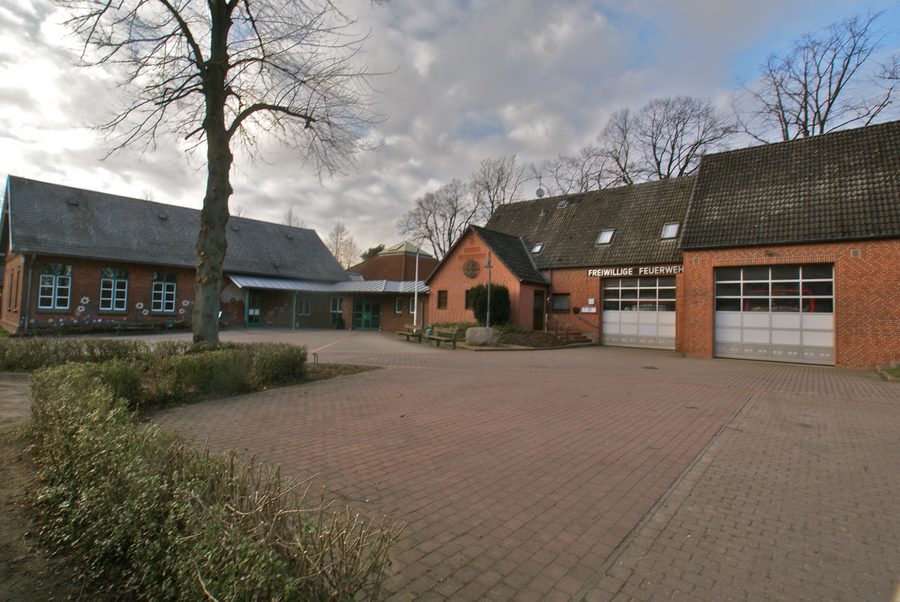 Town hall and fire department in Bargfeld-Stegen in the district of Stormarn