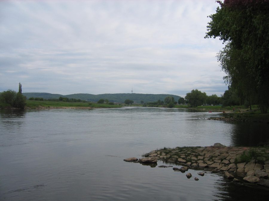 The Weser near Minden with Jakobsberg in the background