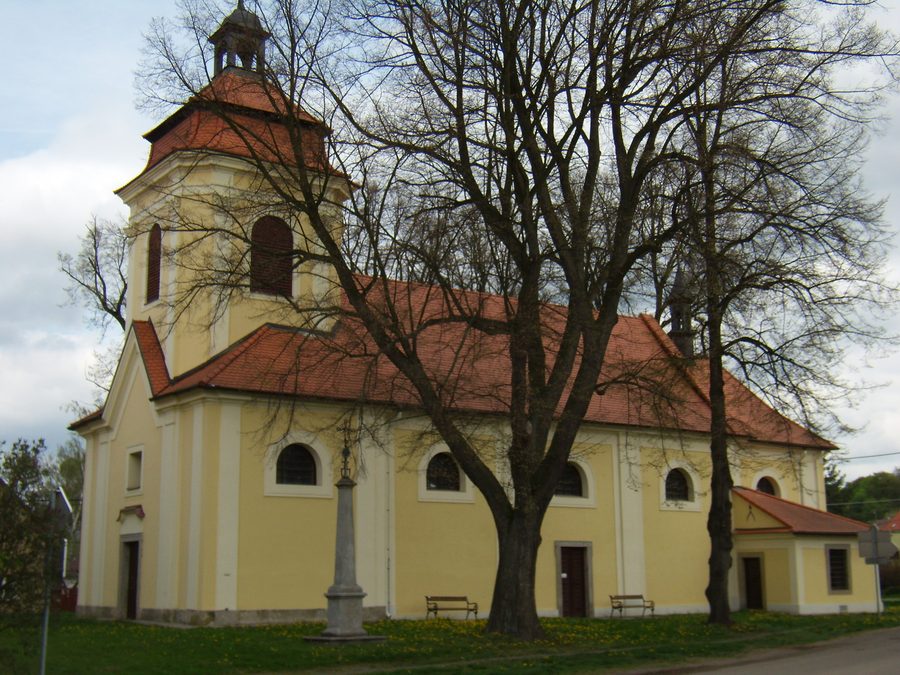 Exterior view of the Church of St. Wenceslas in Dnešice