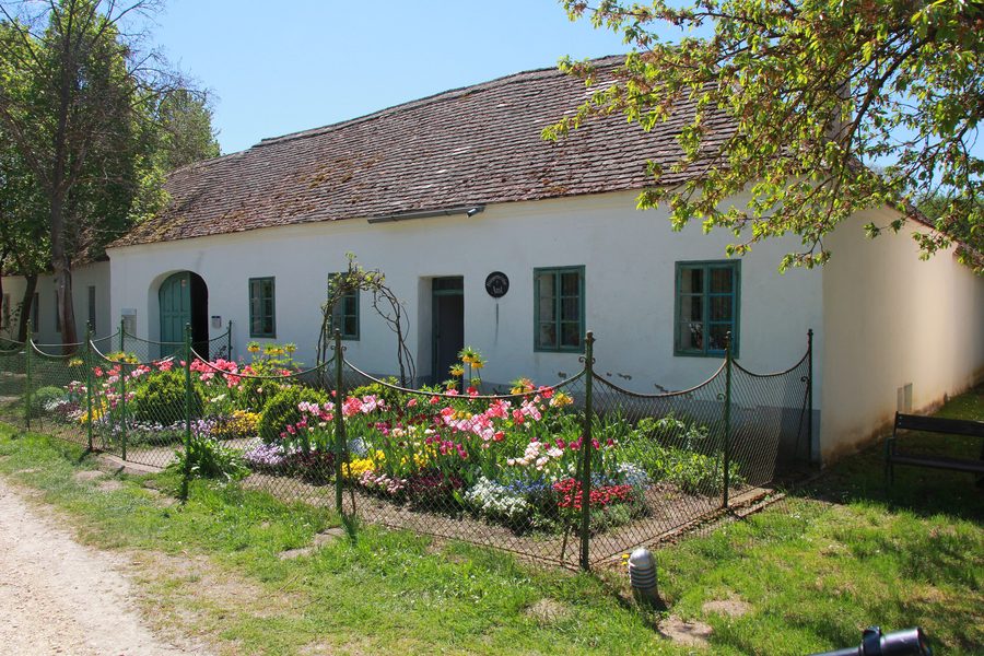 Town hall with front garden in the Museumsdorf Niedersulz in the Weinviertel