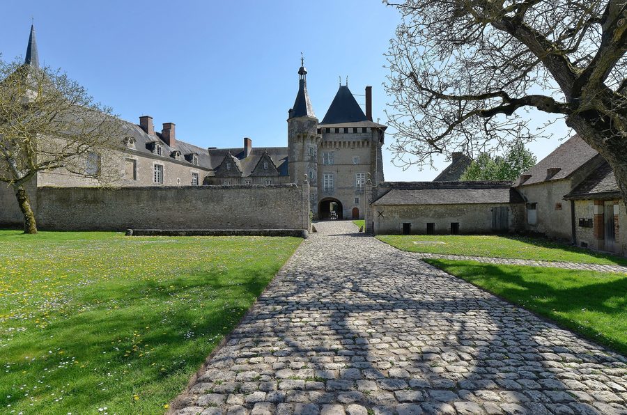 Basse-cour of Château de Talcy in Loir-et-Cher