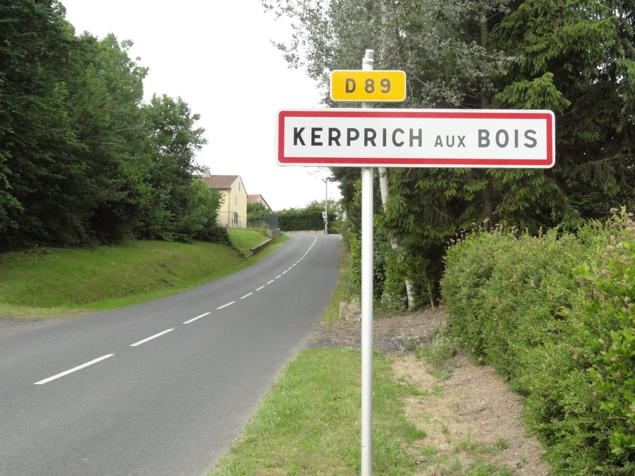 Entrance to Kerprich-aux-Bois in Moselle