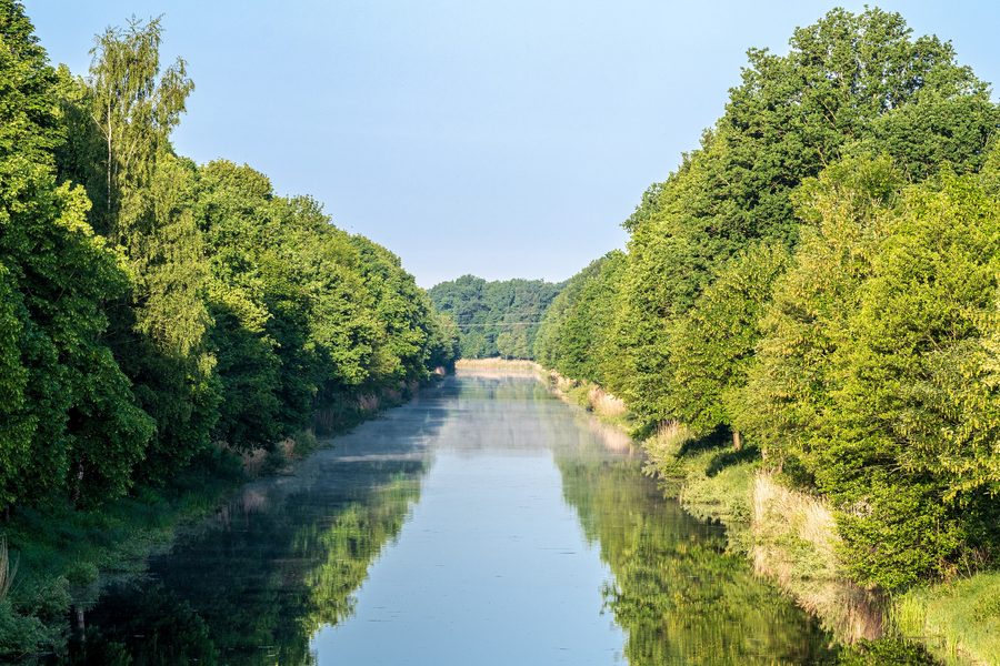 Old route of the Dortmund-Ems Canal near Senden with a view of the canal and the riverside landscape