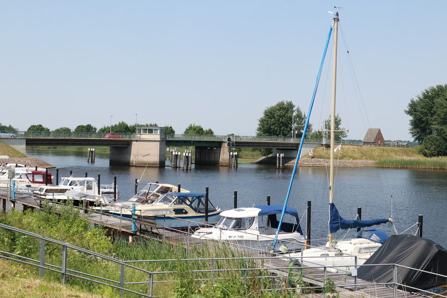 Swing bridge over the Eider near Pahlen