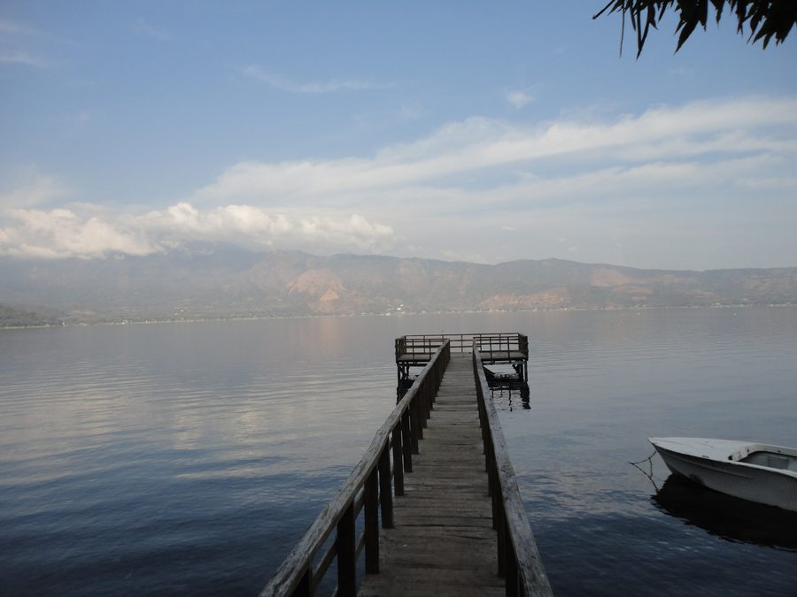 Lago de Coatepeque near Santa Ana