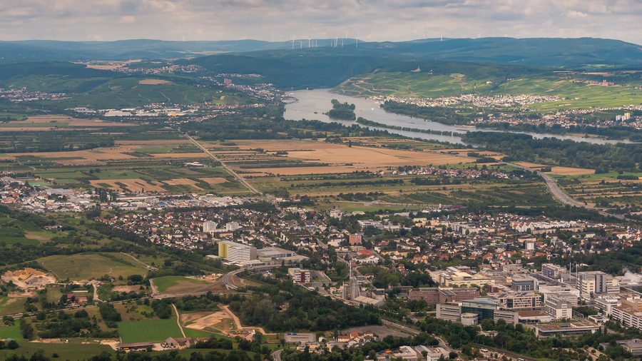 View from Ingelheim am Rhein toward the Binger Loch