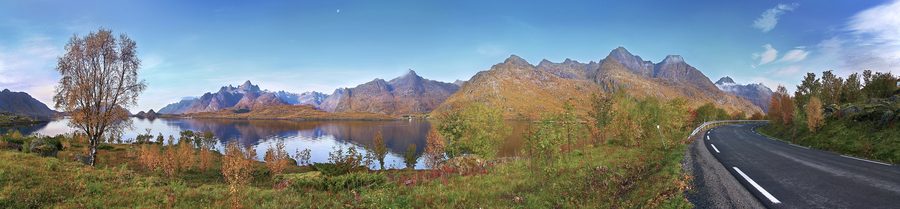Panoramic view of the Raftsundet and the surrounding mountains in the Lofoten