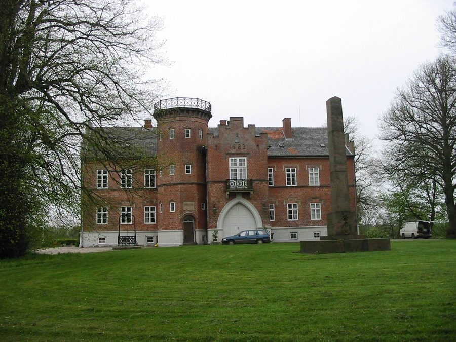 Steensgaard main building on Langeland