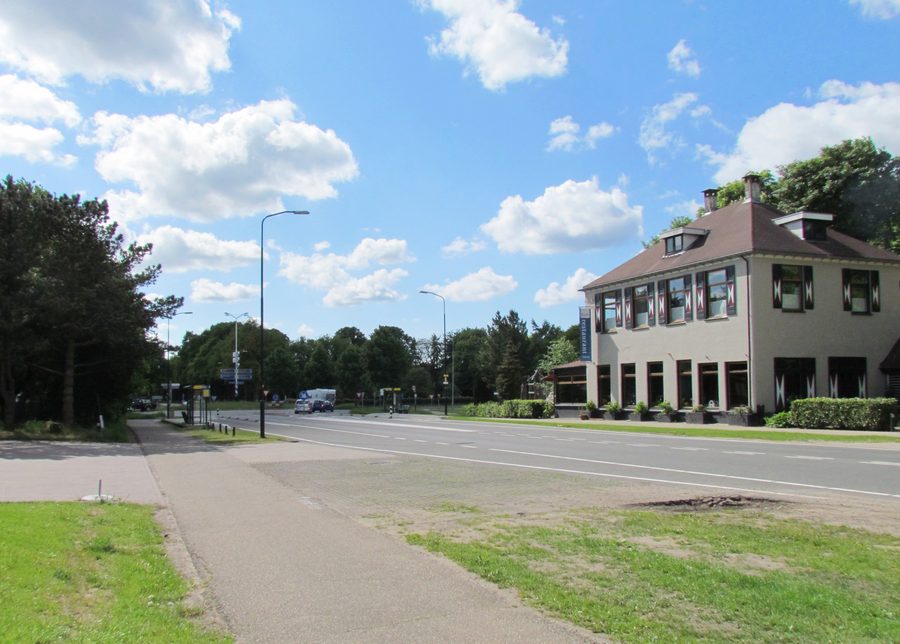 Roundabout in Nieuw-Milligen at the intersection of the provincial roads N344 and N302