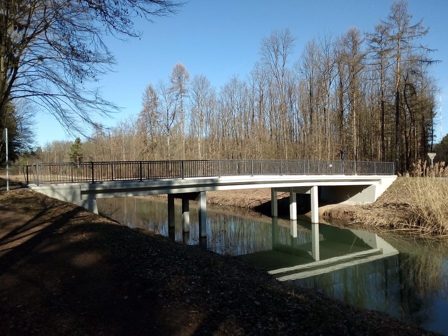 Bridge over the Pfinz relief channel in the Hardtwald near Leopoldshafen