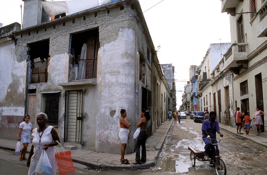 Street scene in Old Havana