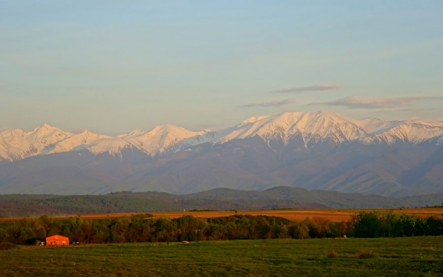 The Făgăraș Mountains seen from the Orlat–Poplaca road
