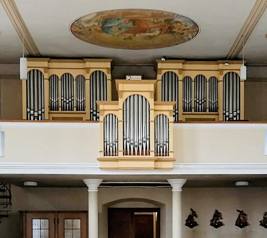 Organ in the Catholic parish church of Our Lady of Sorrows in Ellenberg in the Ostalbkreis district