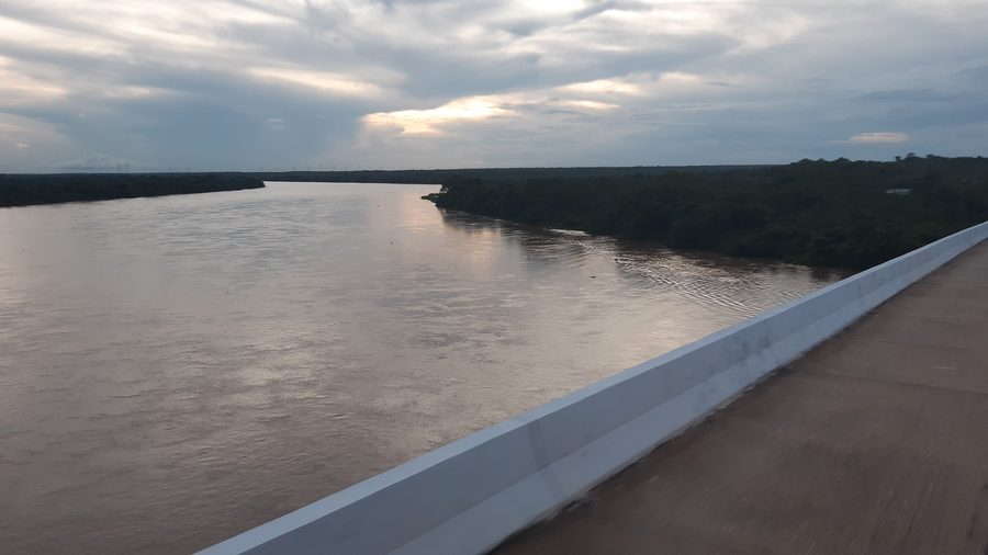 Rio ParnaÃba on the border between the states of Piauà and Maranhão