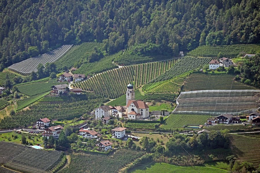 Riffian with the parish church of Our Lady of Sorrows
