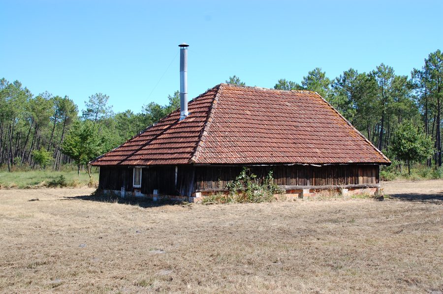 Wooden hut in Le Temple in the Médoc, France