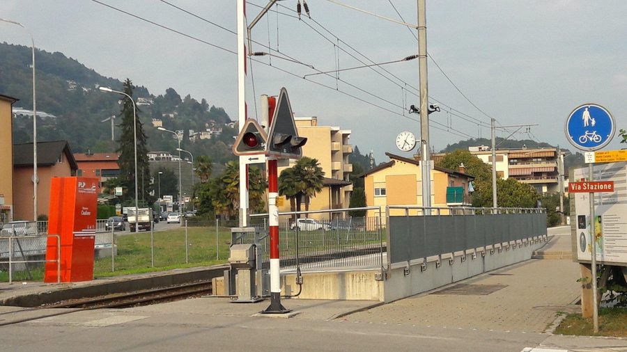 Caslano station on the Lugano–Ponte Tresa railway line